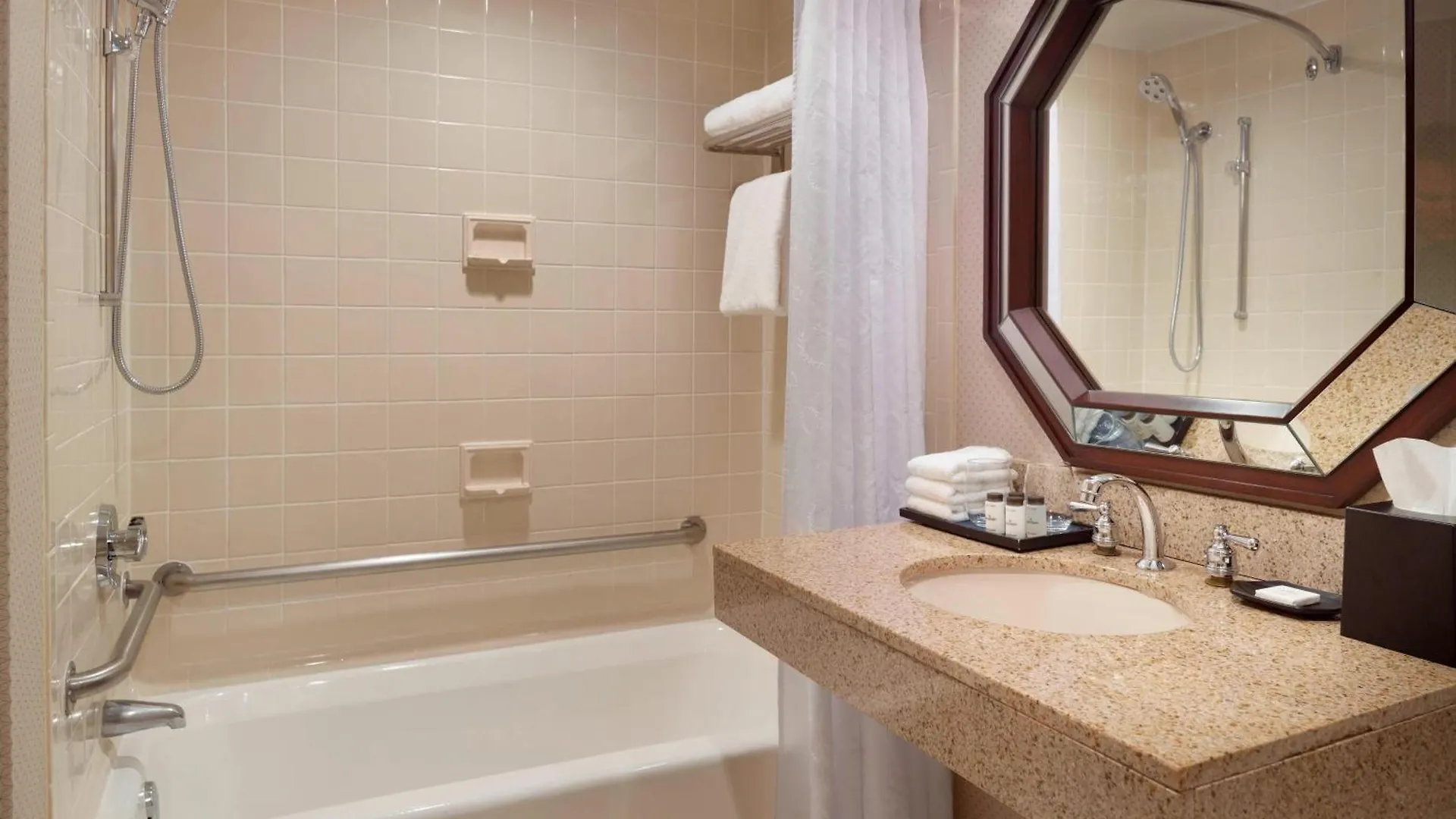 Sheraton Charlotte Airport Hotel